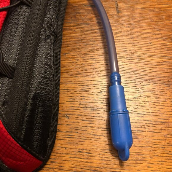 ZEFAL Hydro Enduro Water Backpack N/Red Bladder Included - Picture 3 of 6